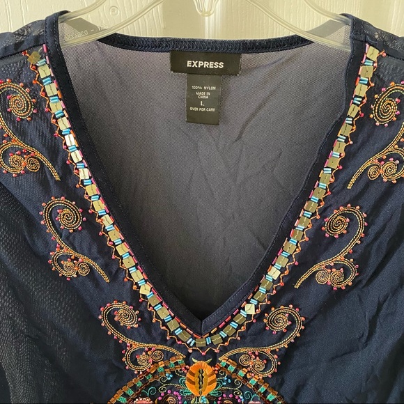 Express sheer v-neck top - Picture 3 of 5